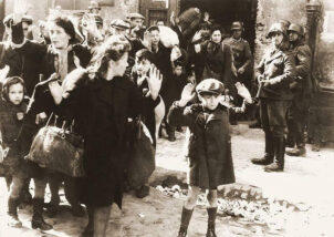 Historìa di un’icona del ‘900: Il bambino del ghetto di Varsavia, 1943