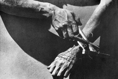 Tina Modotti, Le mani della marionetta, 1929